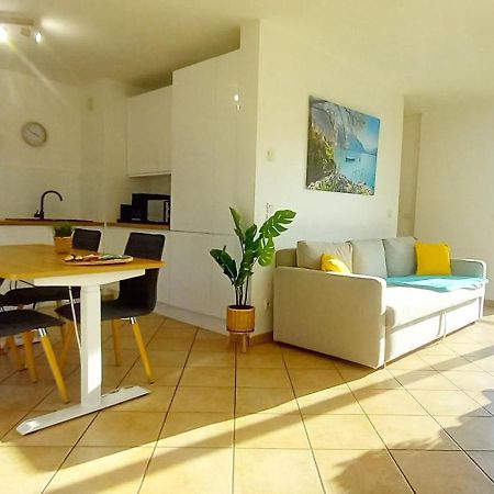 T2 De 56M2 - Geneve A 5 Min- Parking Prive Gratuit Apartment Saint-Julien-en-Genevois Exterior foto