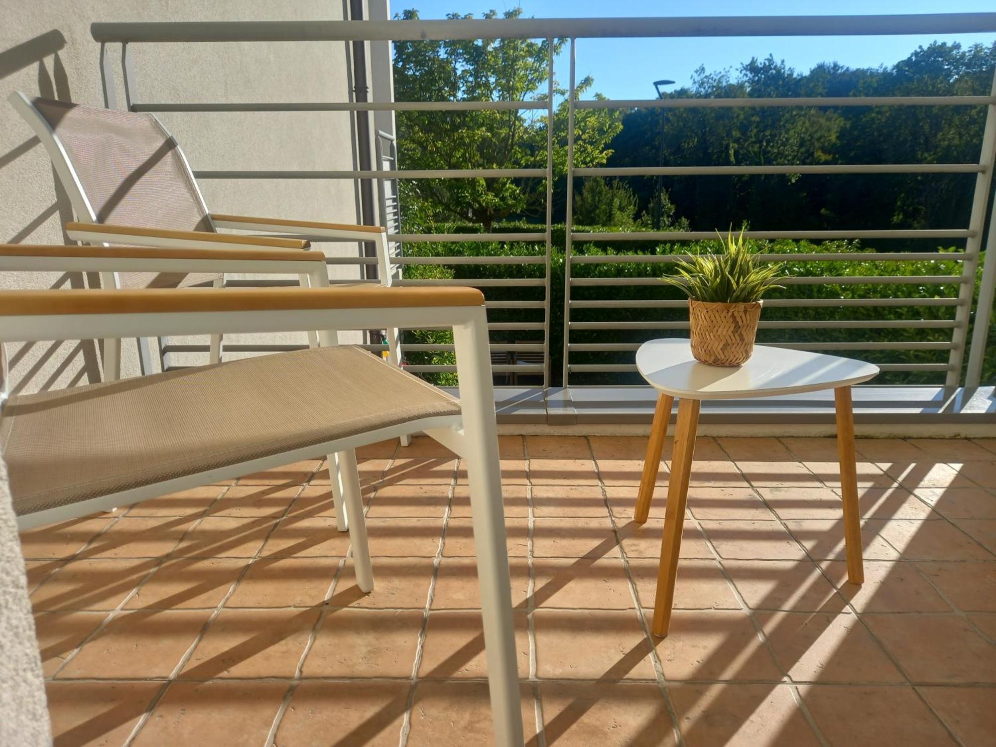 T2 De 56M2 - Geneve A 5 Min- Parking Prive Gratuit Apartment Saint-Julien-en-Genevois Exterior foto